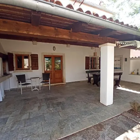 Tara Holiday home