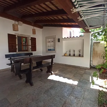Tara Holiday home Gajana